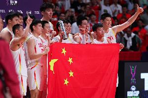 代表作之一！趙睿成為首功之臣 他無愧中國男籃的隊長