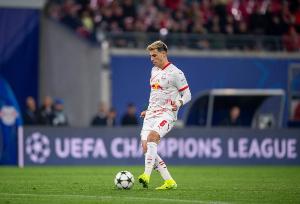 全市場：西漢姆聯(lián)與那不勒斯、都靈競爭埃爾馬斯，已進行重要詢價