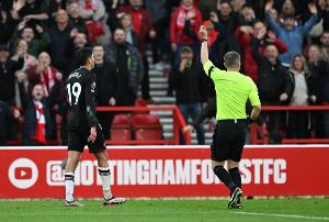 記者：費內巴切有意西漢姆中場阿爾瓦雷斯，希望租借+選擇買斷