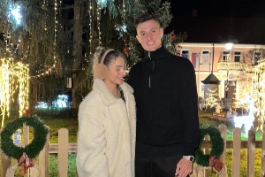 姐弟戀！太陽報介紹舍什科女友：相差5歲 她哥參加愛情島一炮走紅