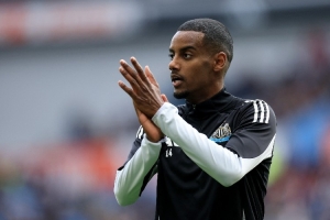 佩蒂特：紅軍鐘情伊薩克可能會讓埃基蒂克不高興，前者壓力也很大