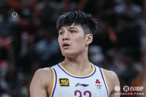 媒體人：陳國豪的去向應(yīng)該很快會定 預(yù)計他會離開北控