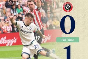 一瀉千里！謝菲聯(lián)3連敗英冠墊底，上賽季爭(zhēng)冠失敗+附加賽決賽落敗