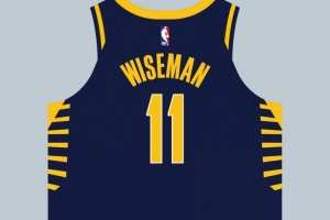 球衣記者：懷斯曼將由13號(hào)改穿為11號(hào)球衣 隊(duì)史上一位布魯斯-布朗