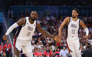 給年輕的自己送紀(jì)念品？哈利伯頓：必須和詹姆斯或約翰-塞納有關(guān)