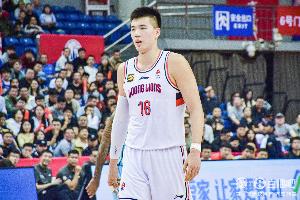 廣東換來(lái)兩個(gè)傷員虧了？媒體人：朱總也不傻 肯定評(píng)估過(guò)恢復(fù)狀況