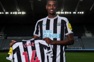 翻倍賣！2022年紐卡破紀(jì)錄7000萬買22歲伊薩克，現(xiàn)破紀(jì)錄1.5億賣