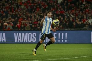 記者：阿爾瓦雷斯和帕雷德斯首發(fā)出戰(zhàn)阿根廷vs委內(nèi)瑞拉