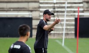 小赫內斯否認執(zhí)教費內巴切：沒收到過興趣，都是媒體炒作