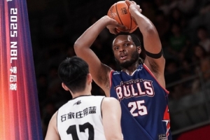 總決賽見(jiàn)！香港金牛大比分3-0戰(zhàn)勝石家莊翔藍(lán)晉級(jí)！