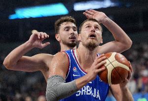 小約基奇？申京隊(duì)友：我感覺他不喜歡這個(gè)綽號(hào) 因?yàn)樗炎兊酶鼜?qiáng)