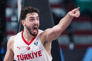 科克馬茲：恩比德曾是我合作過的最強(qiáng)中鋒 但現(xiàn)在改換申京了！