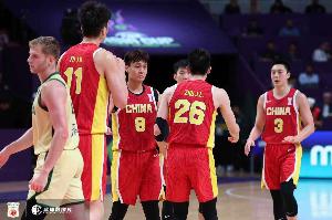 趙睿：目前的中國(guó)男籃離奧運(yùn)會(huì)還有一定的距離 基本功等都需要練