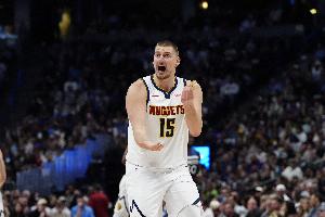 新規(guī)約老師第一個(gè)贊同！上賽季超遠(yuǎn)壓哨出手TOP10：約老師斷檔第1