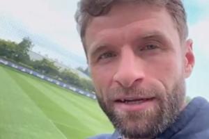 滄桑不少！36歲穆勒祝賀德國男籃進(jìn)歐錦賽決賽，蓄胡后有些顯老