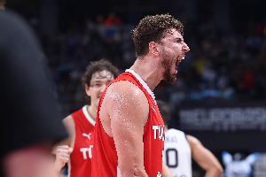 火箭官推為申京加油：申京從未停止腳步 帶領土耳其沖隊史首冠