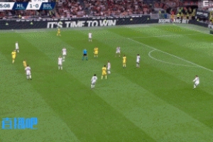 記者談恩昆庫被推倒：裁判和VAR同一回合犯3次錯，簡直是世界紀(jì)錄