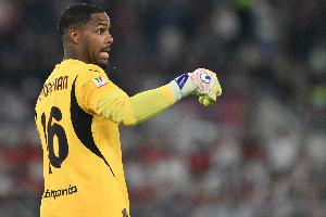 記者：邁尼昂右小腿拉傷，帕夫洛維奇左腿屈肌不適