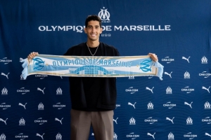 記者：馬賽后衛(wèi)阿格德頭部遭撞擊，無(wú)緣出戰(zhàn)皇馬