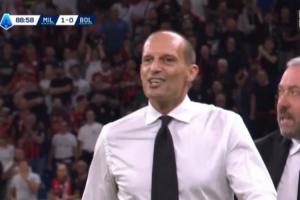 兩連犯規(guī)不給點球??阿萊格里暴怒幾乎氣笑，被裁判直紅罰下