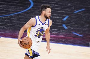 查爾莫斯：庫(kù)里不是控衛(wèi) 他不靠傳球主導(dǎo)比賽 對(duì)手也不擔(dān)心他傳球