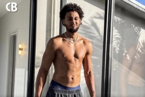 你退役了？本-西蒙斯回復(fù)網(wǎng)友：不！我沒退役！