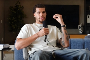 看來(lái)你得釋放！心理治療師to小波特：壓抑的情緒是引起疼痛的元兇