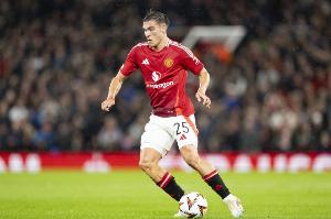 羅馬諾：今夏有意甲球隊(duì)想要租借烏加特，但曼聯(lián)決定留人