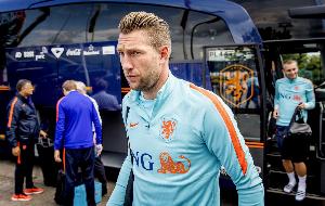 斯特克倫堡：當年被盧西奧撞進醫(yī)院后他沒來看望我，但斯內德來了