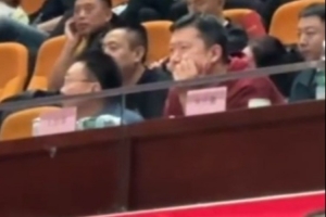 中國女籃熱身賽對陣尤文圖特女籃 王治郅現(xiàn)身觀戰(zhàn)