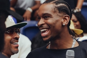 艾弗森曾說(shuō)SGA是最棒的球員！后者回復(fù)：偶像能這么說(shuō) 我都要瘋了