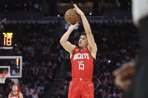 交易誰？火箭現(xiàn)在可以動(dòng)的人是：KD阿門申京小賈伊森謝潑德