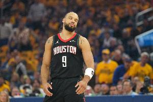 布克：狄龍不是隊友時你會恨他 但成為隊友你會張開雙臂擁抱他