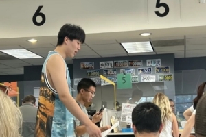 媒體人：楊瀚森每天都在好好訓(xùn)練 課余時(shí)間在學(xué)駕照 方便訓(xùn)練通勤