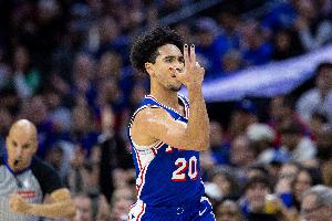 突發(fā)！76人官方：麥凱恩今日在訓練中遭遇右手拇指前交叉韌帶撕裂