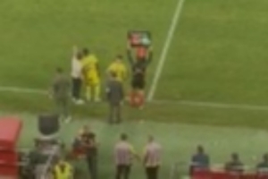 以色列球員所羅門出場(chǎng)被罵“以色列是兇手”，隨后破門助黃潛取勝