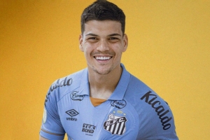 塞薩爾：諾伊爾一兩年內(nèi)將離開拜仁，我推薦簽桑托斯門將布拉藏