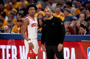 KD帶來(lái)質(zhì)變！火箭打造頂配鋒線群托底 無(wú)后場(chǎng)深度仍是爭(zhēng)冠熱門(mén)？