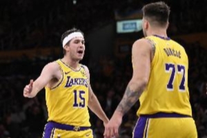 機(jī)遇與挑戰(zhàn)并存！里夫斯賽季前瞻：合同年與東契奇搭檔是福是禍？