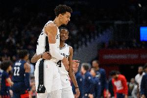 ?？怂?文班+卡斯?fàn)?哈珀！馬刺確定未來(lái)架構(gòu) 新賽季陣容啥水平？