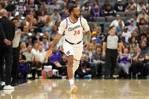 希羅：這么多年一直喜歡看鮑威爾打球 他能讓我得到大量得分機(jī)會(huì)