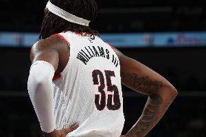 3月接受左膝手術(shù)！羅威：傷病太折磨人了 目前還不清楚何時能復出