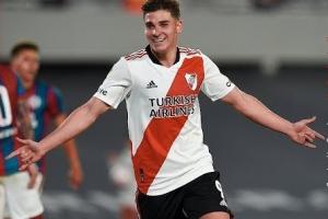 河床殺器！21歲時小蜘蛛46場24球15助全歐瘋搶，曼城2140萬歐預定