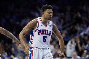 場(chǎng)均21.9分4.5助1.5斷+2.9記3分！76人格萊姆斯這水準(zhǔn)為啥簽資質(zhì)?