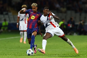 還會(huì)交手很多年??門德斯兩度對位亞馬爾拿MVP 23歲身價(jià)7000萬歐