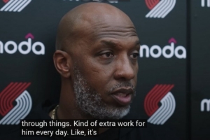 比盧普斯：每天都會加練楊瀚森 他一直在學(xué)英語和看錄像