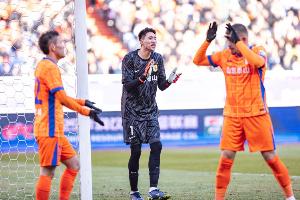 魯媒：于金永近期出現(xiàn)肺炎癥狀，一直沒有參加泰山訓(xùn)練