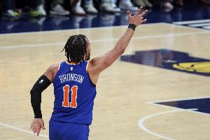 手感確實差！布倫森上半場8中2得到6分4助 三分3中0