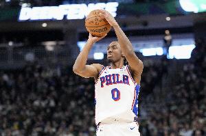 快把筐砸歪了！尼克斯外線39投8中 76人則35投僅3中&命中率僅8.6%