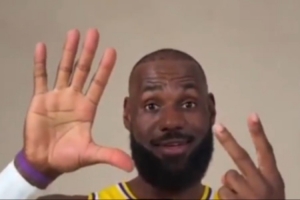 NBA版手勢舞！詹庫杜領銜眾將用手勢比出自己是第幾個賽季